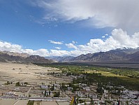 Weiter Blick über das Indus-Tal