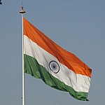 Nationalflagge XXL am Connaught Place