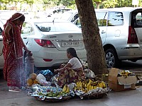 Straßenverkäuferin am Connaught Place