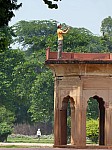 Extrem-Fotografin am Safdarjung-Mausoleum