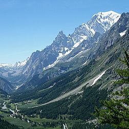 Val Veny und der Peuterey-Grat zum Mont Blanc
