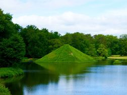 Wasserpyramide im Branitzer Park